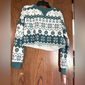XS NWT Colsie cropped sweater